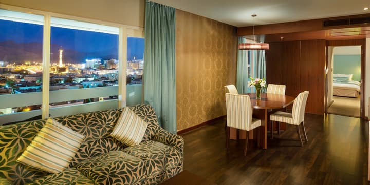 Al Falaj Hotel