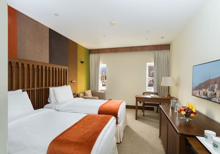 Al Falaj Hotel