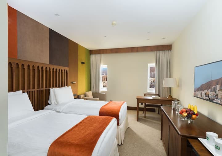 Al Falaj Hotel