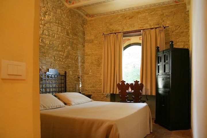 TH Perugia - Castello di Monterone
