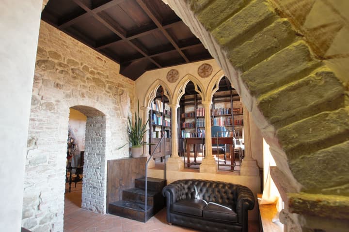 TH Perugia - Castello di Monterone