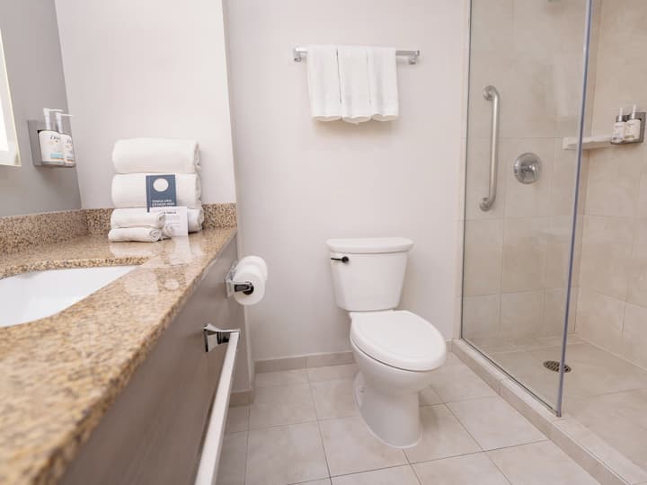 Holiday Inn Express & Suites Monterrey Aeropuerto by IHG