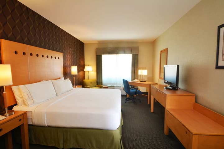 Holiday Inn Express & Suites Monterrey Aeropuerto by IHG