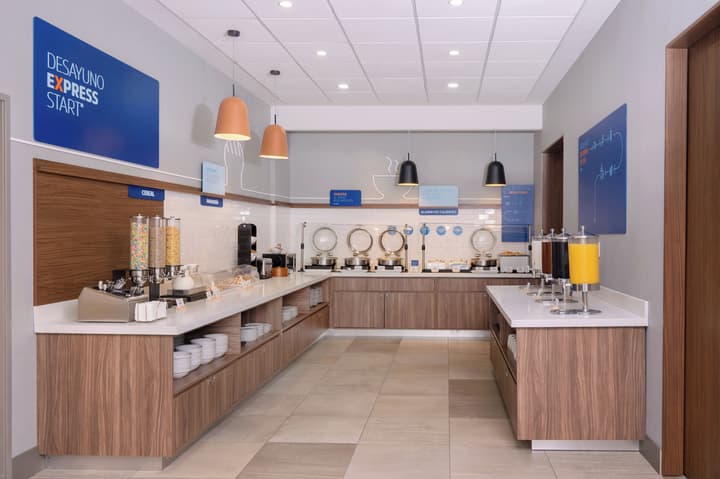 Holiday Inn Express & Suites Monterrey Aeropuerto by IHG