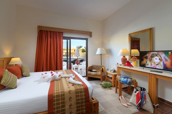 Three Corners Fayrouz Plaza Beach Resort