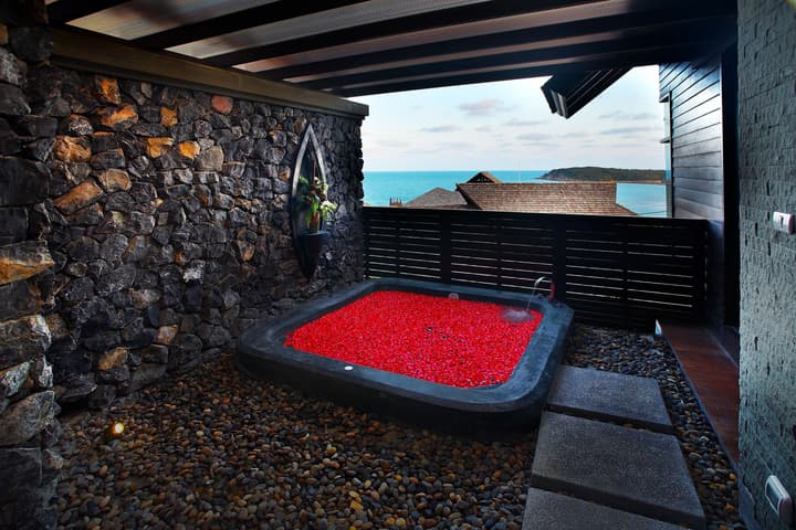 Nora Buri Resort & Spa