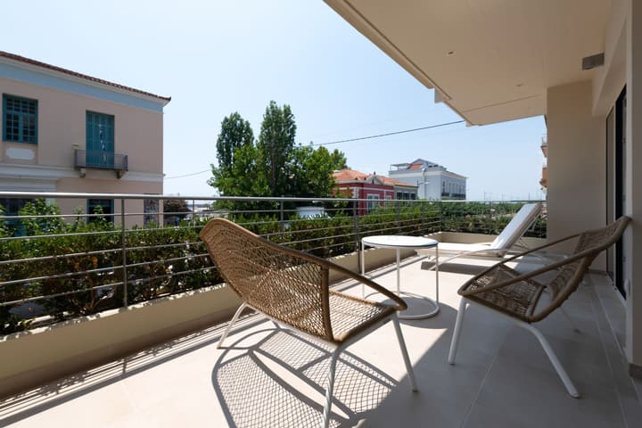 Pharae Palace Hotel
