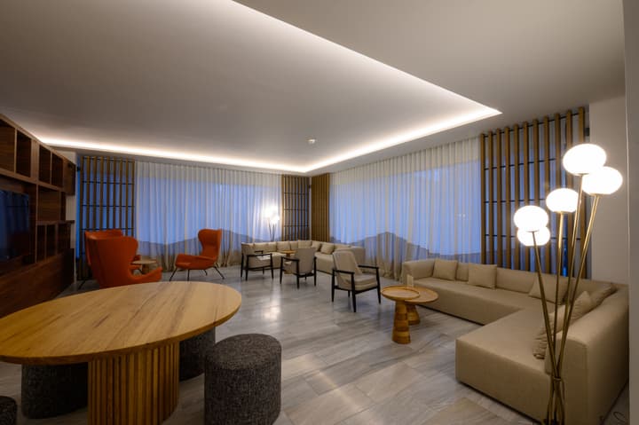 Pharae Palace Hotel