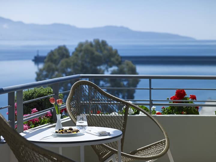 Pharae Palace Hotel