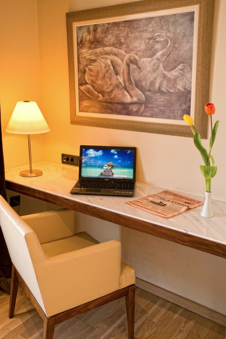 Pharae Palace Hotel
