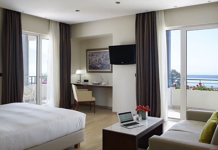 Pharae Palace Hotel