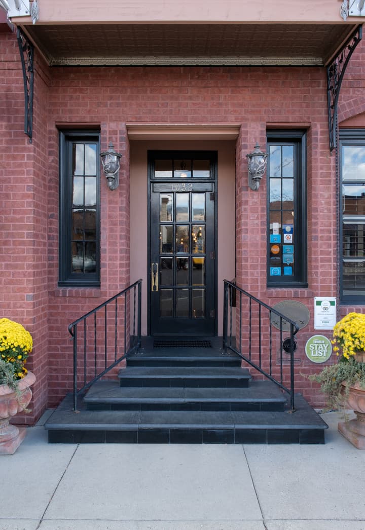 Chamberlin Inn Cody