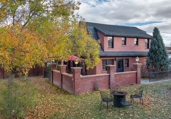 Chamberlin Inn Cody