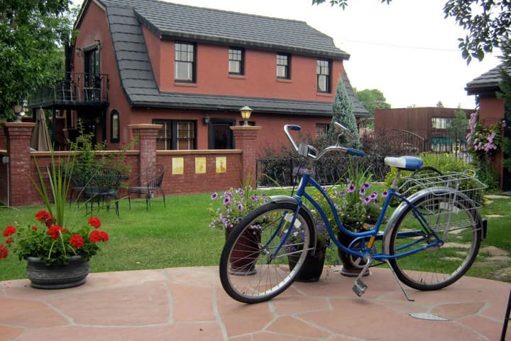Chamberlin Inn Cody