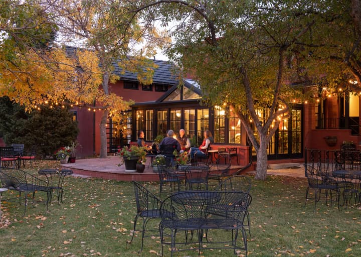 Chamberlin Inn Cody