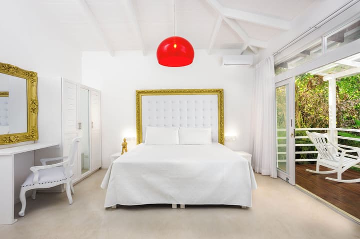 Le Cameleon Hotel