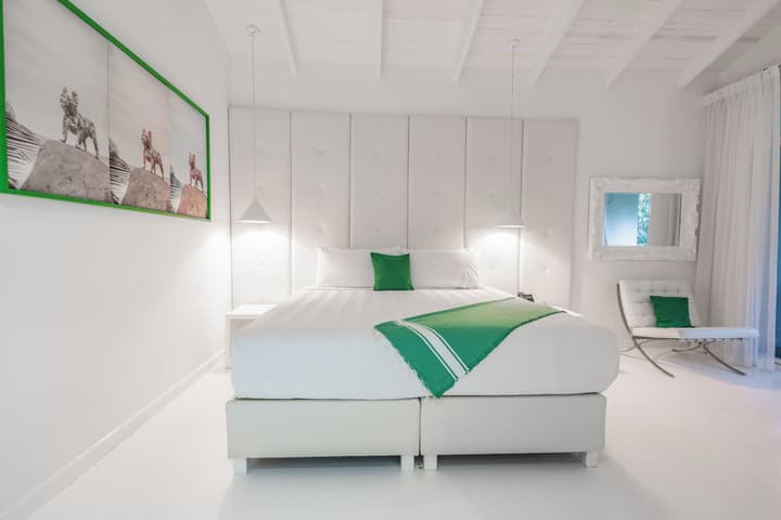 Le Cameleon Hotel