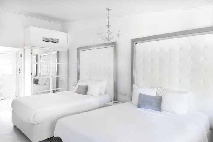 Le Cameleon Hotel