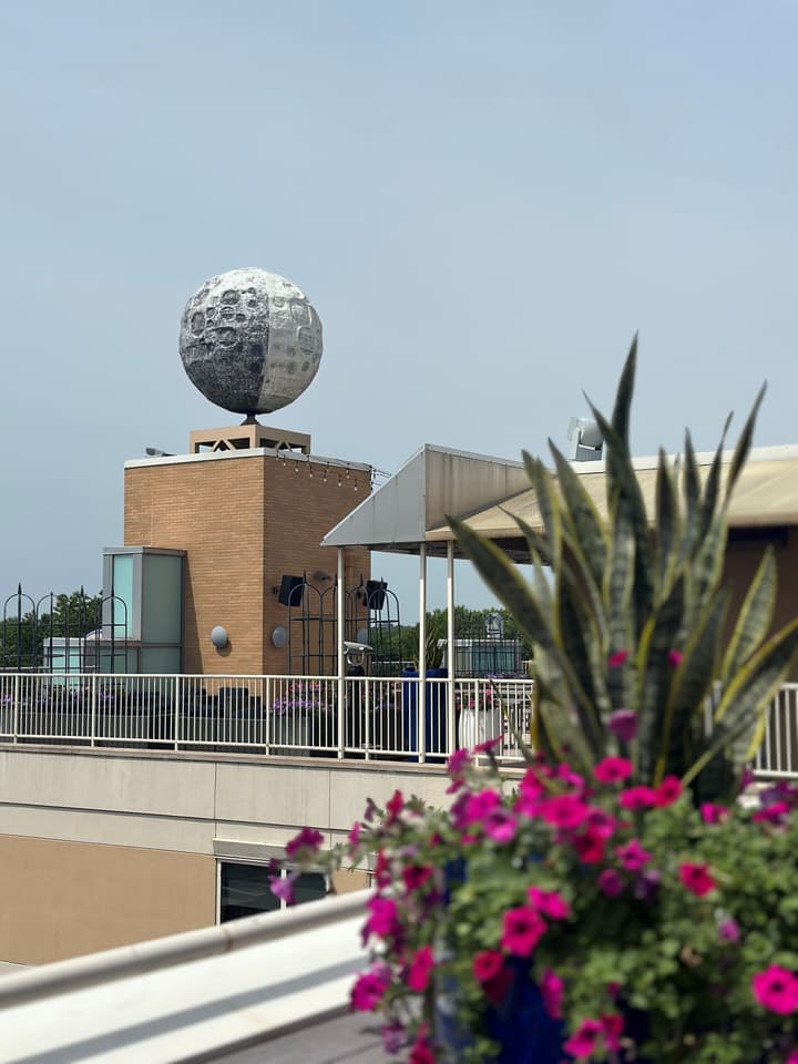 Moonrise Hotel