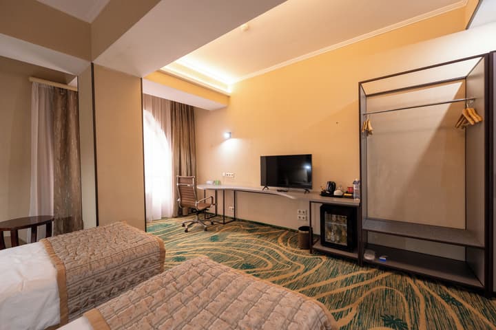 Hotel Kazzhol Almaty