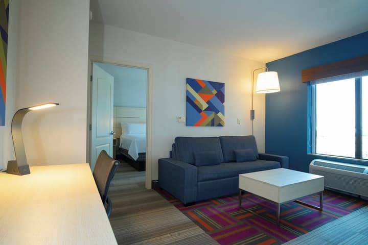 Holiday Inn Express & Suites, International Drive by IHG