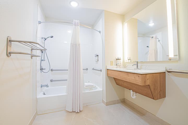 Staybridge Suites Lafayette by IHG