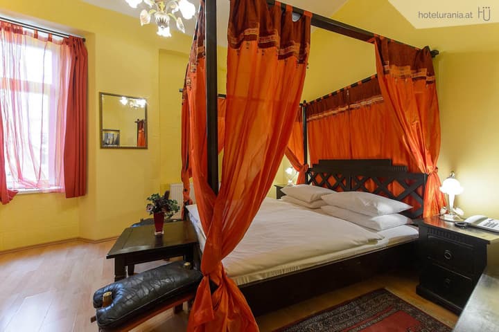 Hotel Urania
