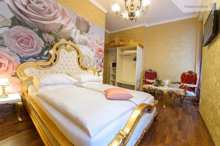 Hotel Urania