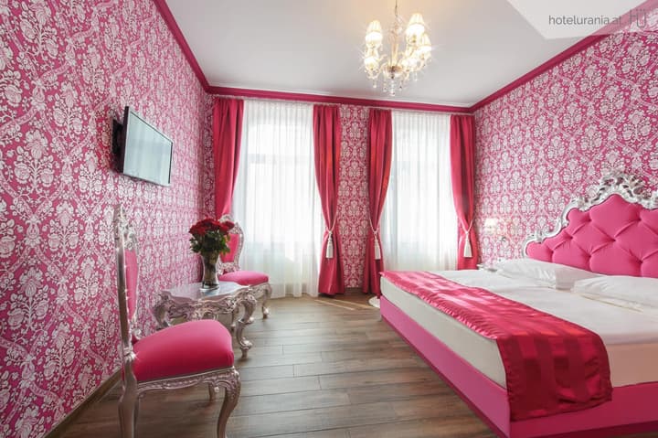 Hotel Urania