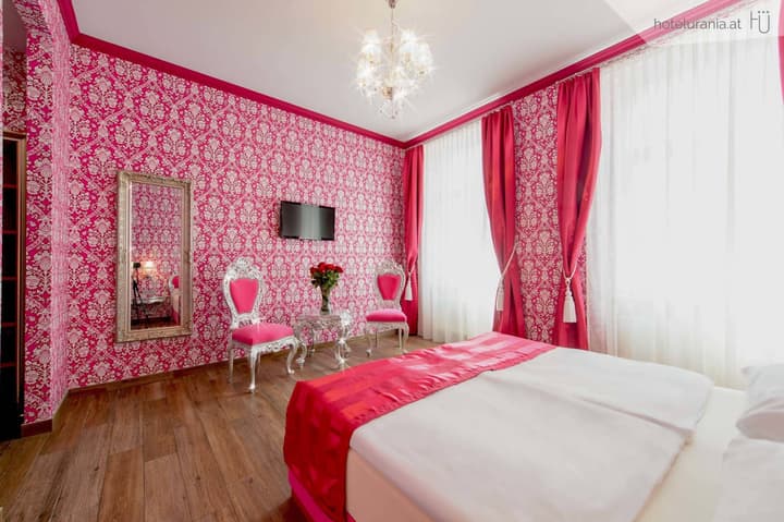 Hotel Urania