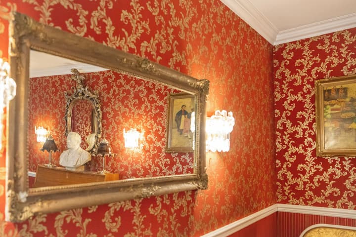 Hotel Urania