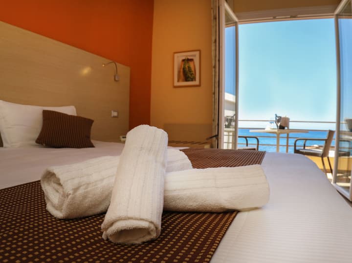 Janus Hotel