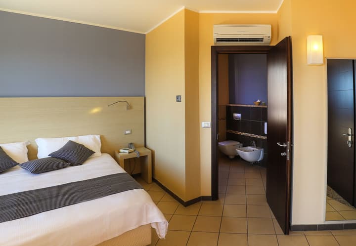 Janus Hotel