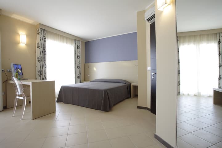 Janus Hotel