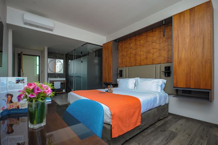 Le Louvre Hôtel & Spa