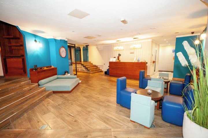 Le Louvre Hôtel & Spa