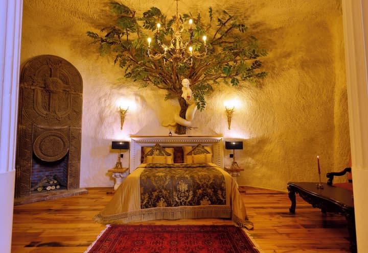 Sacred Mansion