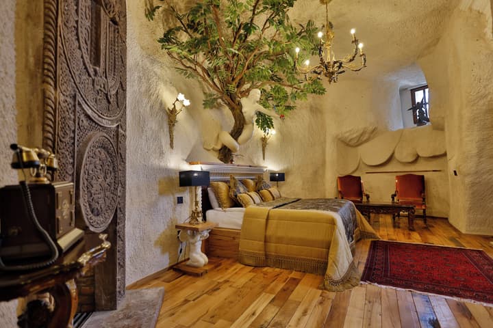 Sacred Mansion