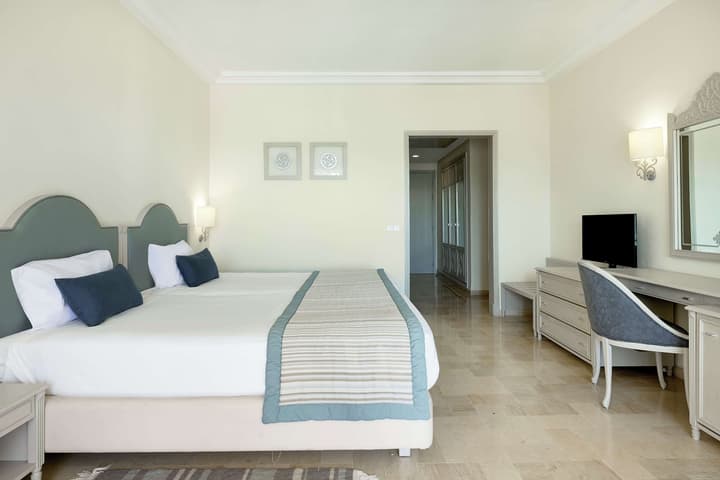 Iberostar Waves Averroes