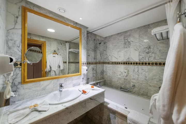 Medina Belisaire & Thalasso Hotel