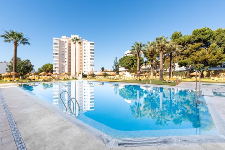Hotel San Fermín by Dorobe