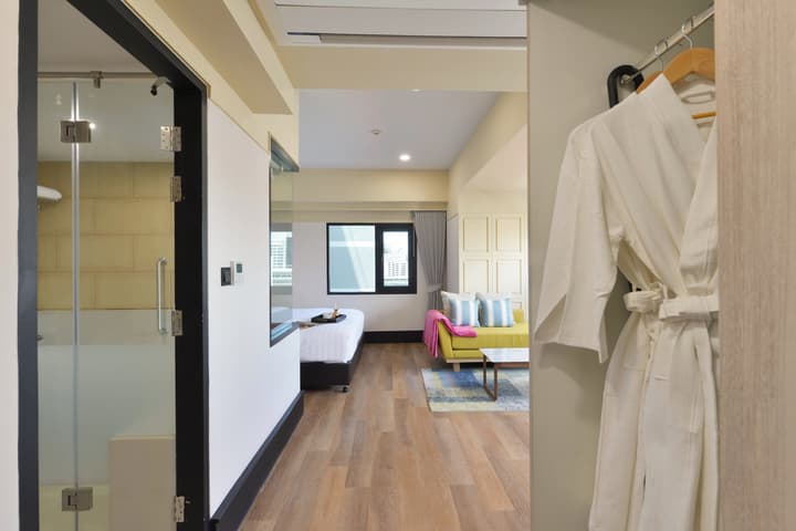 Oakwood Hotel & Residence Bangkok