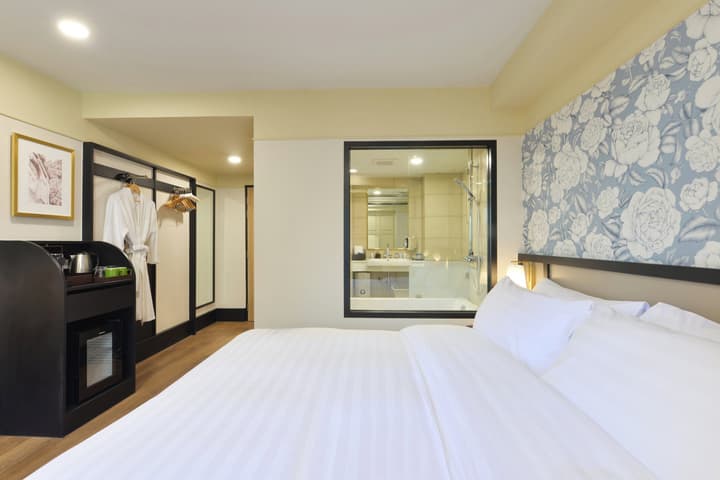 Oakwood Hotel & Residence Bangkok