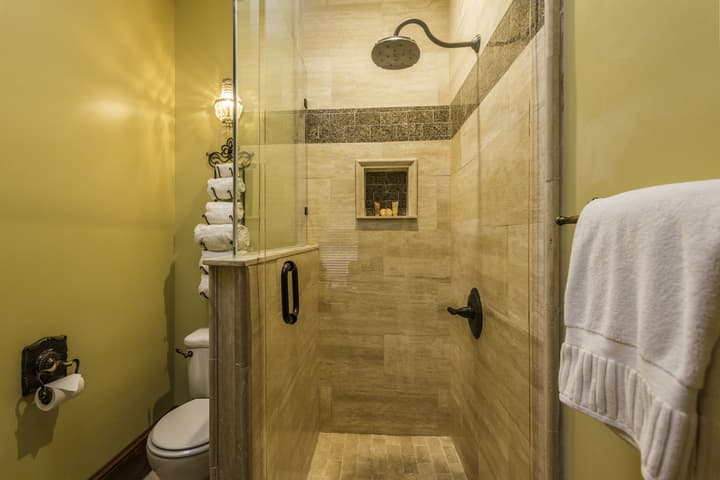 Carriage Way Inn