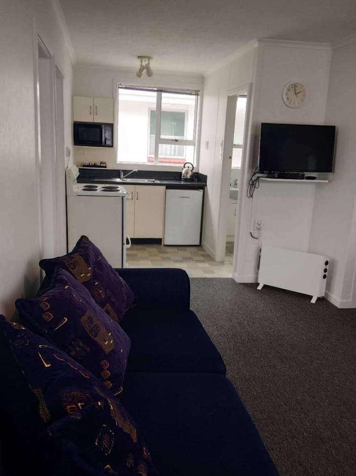 Queens Park Motels