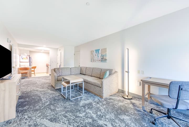 Homewood Suites by Hilton East Rutherford - Meadowlands