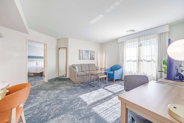 Homewood Suites by Hilton East Rutherford - Meadowlands