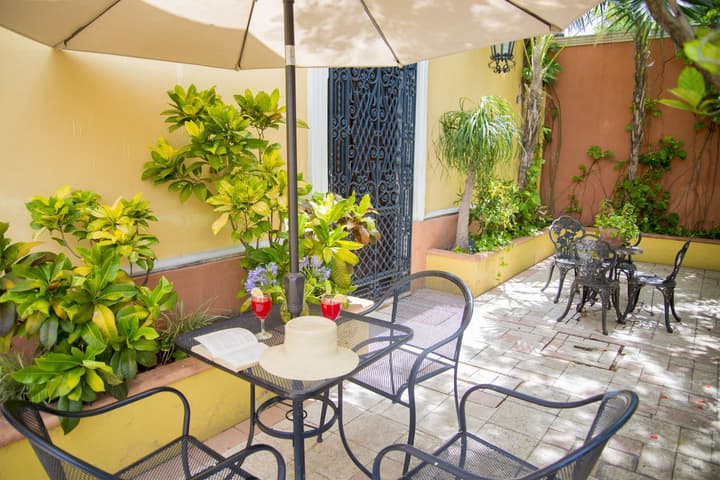 Casa De Las Columnas