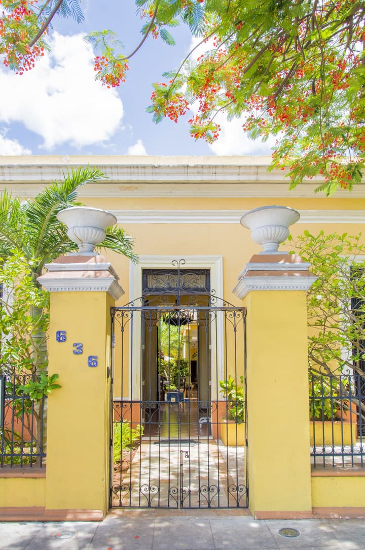 Casa De Las Columnas