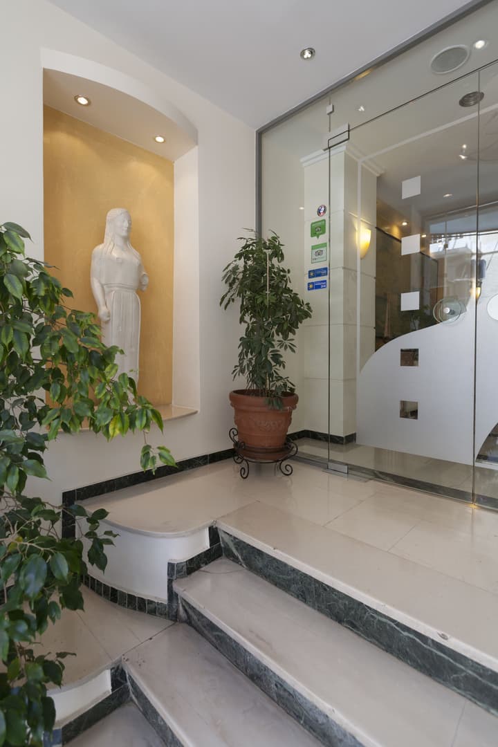 Lilia Hotel